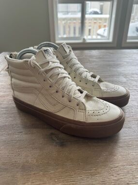 Vans Premium Sk8-Hi High reissue leather in Off-White and Brown